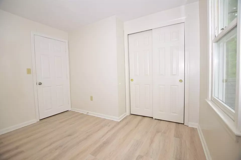 Bedroom - 118 Ridge Rd #118, Northborough, MA 01532 photo 3 of 7