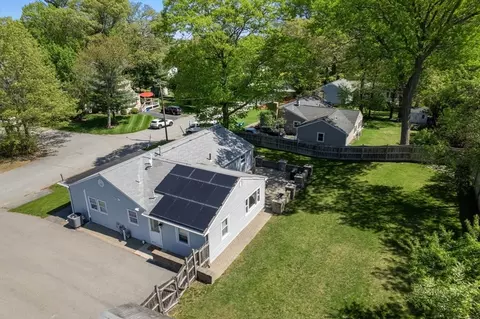 View/Area - 5 Eclipse Ave, Chelmsford, MA 01824 photo 2 of 4