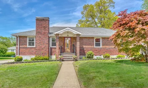77 Norton Dr, Norwood, MA 02062