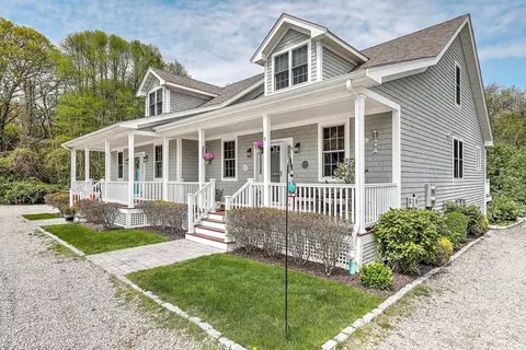 1346 Main Rd #7, Westport, MA 02790