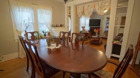 15 Viola St, Springfield, MA 01109 photo 7