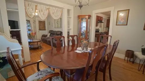 15 Viola St, Springfield, MA 01109 photo 9
