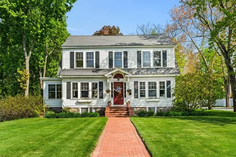 402 Sutton St, North Andover, MA 01845