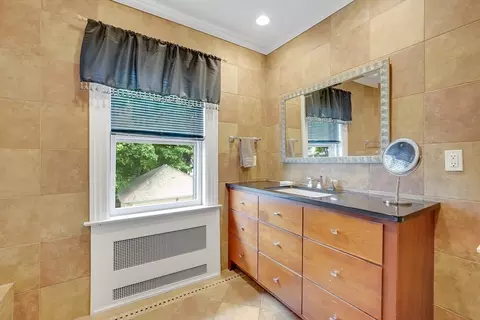 78 Randolph St, Springfield, MA 01108 photo 32