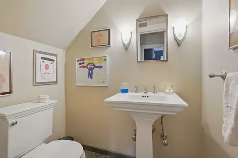 78 Randolph St, Springfield, MA 01108 photo 28