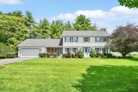 5 Evergreen Cir, Wilbraham, MA 01095