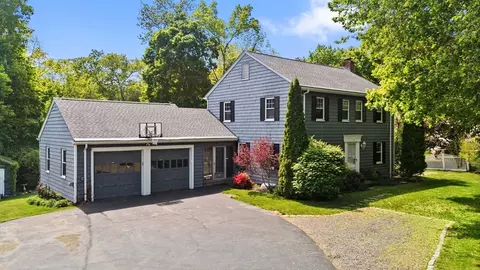 110 North Ave, Weston, MA 02493