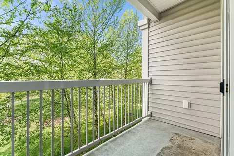 Exterior - 9 Abigail Way #2012, Reading, MA 01867 photo 3 of 6