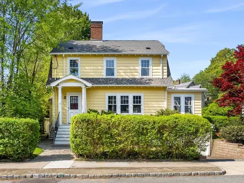 11 Hawthorne Ave, Arlington, MA 02476