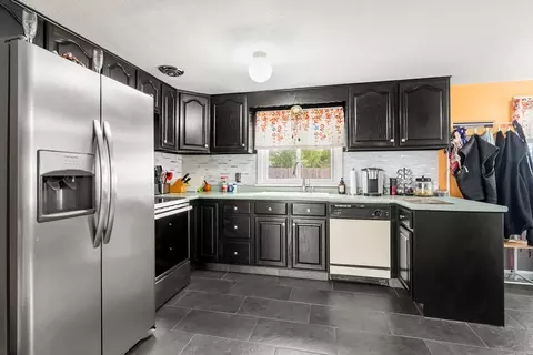 Kitchen - 41 Pine Grove St, Springfield, MA 01119 photo 2 of 4
