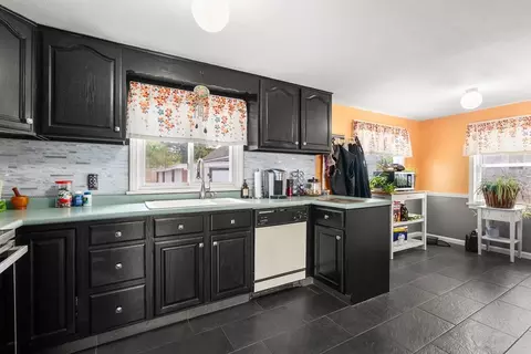 Kitchen - 41 Pine Grove St, Springfield, MA 01119 photo 3 of 4