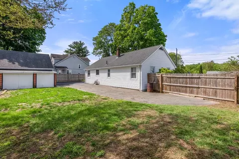 Exterior - 41 Pine Grove St, Springfield, MA 01119 photo 9 of 9