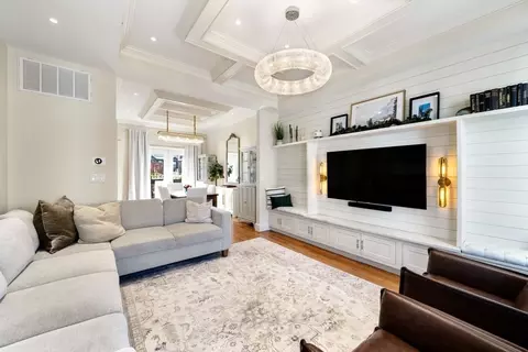 7 Cook St #2, Boston, MA 02129