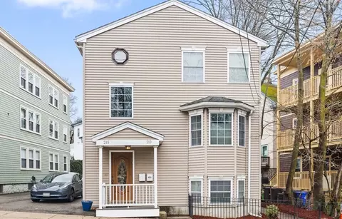 213-215 Florence St #1, Roslindale, MA 02131
