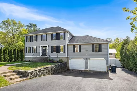 247 Wachusett St, Holden, MA 01520