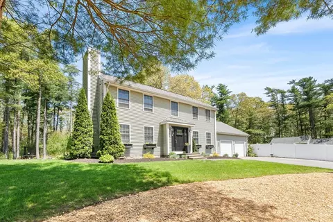 95 Fearing Hill Rd, Wareham, MA 02576 photo 2
