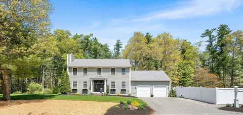 95 Fearing Hill Rd, Wareham, MA 02576