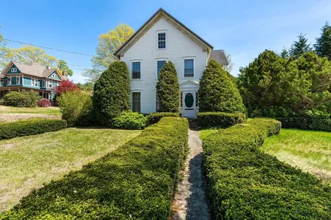 97 Church St, Ware, MA 01082 photo 2