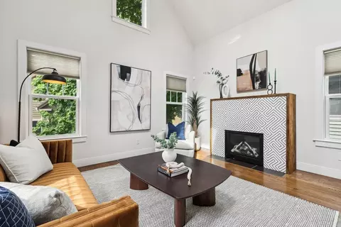 26 Robinson #26, Somerville, MA 02145