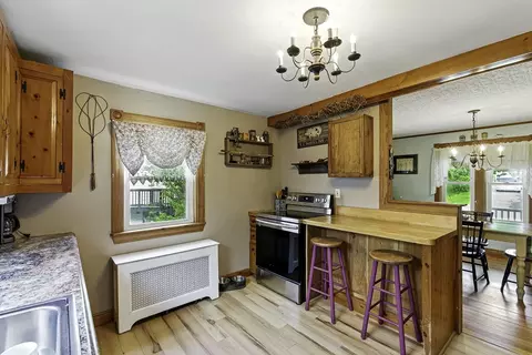 Kitchen - 16 Picadilly St, Upton, MA 01568 photo 5 of 5