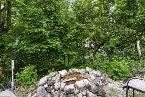Exterior - 16 Picadilly St, Upton, MA 01568 photo 6 of 8