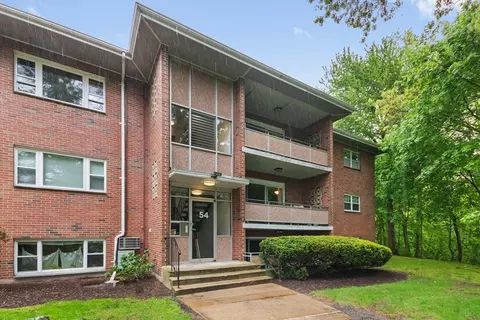54 Jacqueline Rd #7, Waltham, MA 02452