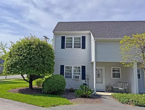 322 Davis St #A, Greenfield, MA 01301