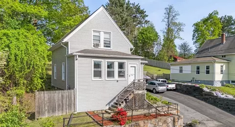 82 Brooks St, Worcester, MA 01606 photo 2