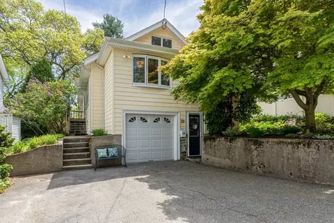 12 Grandview Rd, Arlington, MA 02476
