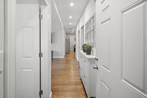 Entry Way - 38 Pearl St #2, Everett, MA 02149 photo 3 of 3