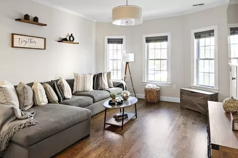 Living - 38 Pearl St #2, Everett, MA 02149 photo 2 of 3