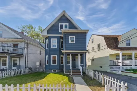 40-42 Frazer St, Hyde Park, MA 02136