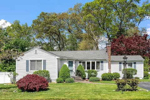 19 Evans Rd, Stoneham, MA 02180