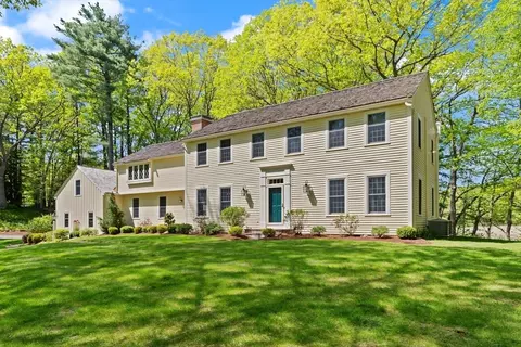 54 High Rdg, Boxford, MA 01921