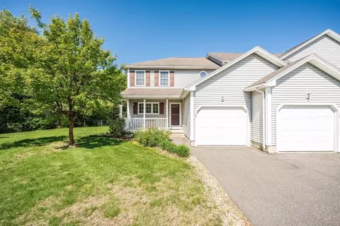 211 East St #20, Easthampton, MA 01027