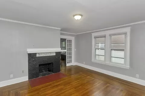 80 Rochelle St, Springfield, MA 01109 photo 8