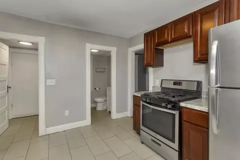 80 Rochelle St, Springfield, MA 01109 photo 15