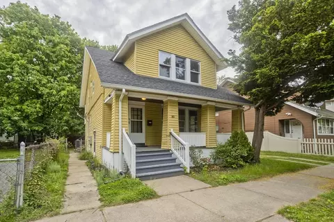 80 Rochelle St, Springfield, MA 01109 photo 2