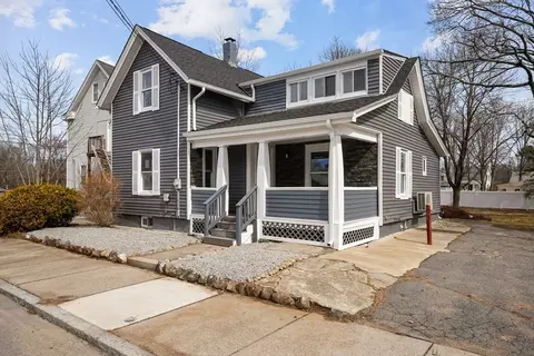 15 Angell St, Attleboro, MA 02703