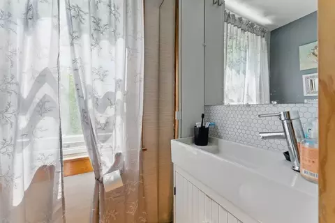 95 Thaddeus St, Chicopee, MA 01020 photo 37
