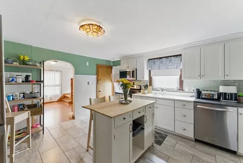 95 Thaddeus St, Chicopee, MA 01020 photo 24