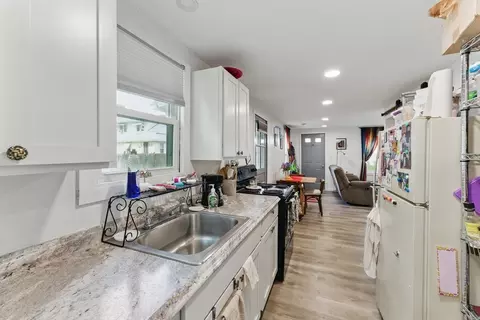 95 Thaddeus St, Chicopee, MA 01020 photo 11