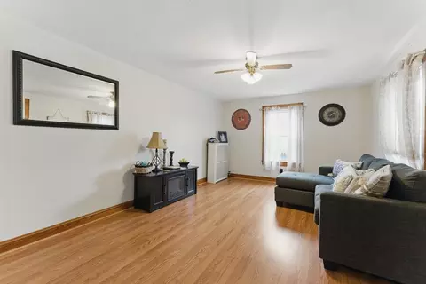 95 Thaddeus St, Chicopee, MA 01020 photo 18