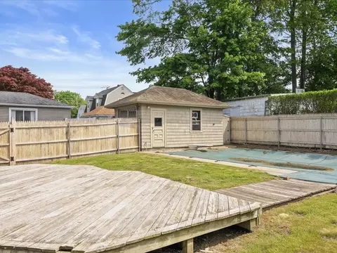 393 Langley St, Fall River, MA 02720 photo 7