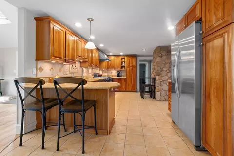 94 Conant St, Danvers, MA 01923 photo 9