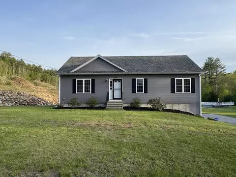 64 Town Farm Rd, Barre, MA 01005