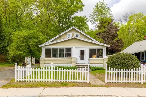 637 Worcester St, Southbridge, MA 01550