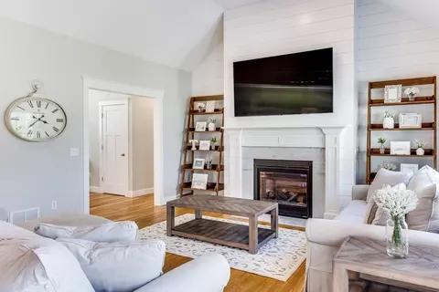 155 Old Barnstable Rd, Mashpee, MA 02649 photo 7