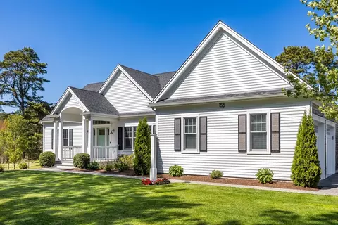 155 Old Barnstable Rd, Mashpee, MA 02649