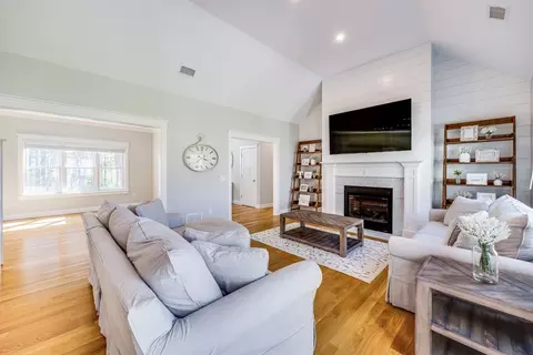 155 Old Barnstable Rd, Mashpee, MA 02649 photo 8